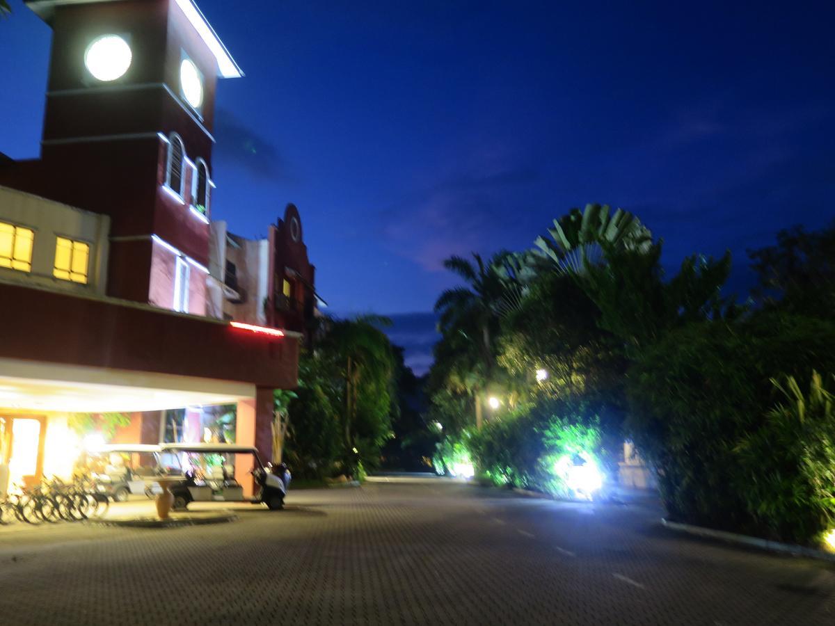 Langkawi Lagoon Resort Water Chalet Pantai Cenang  Esterno foto